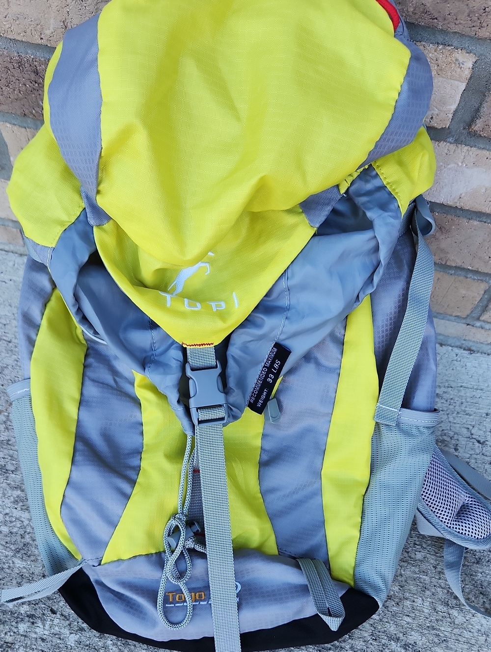 Tupi Men’s Yellow & Gray Daypack Backpack